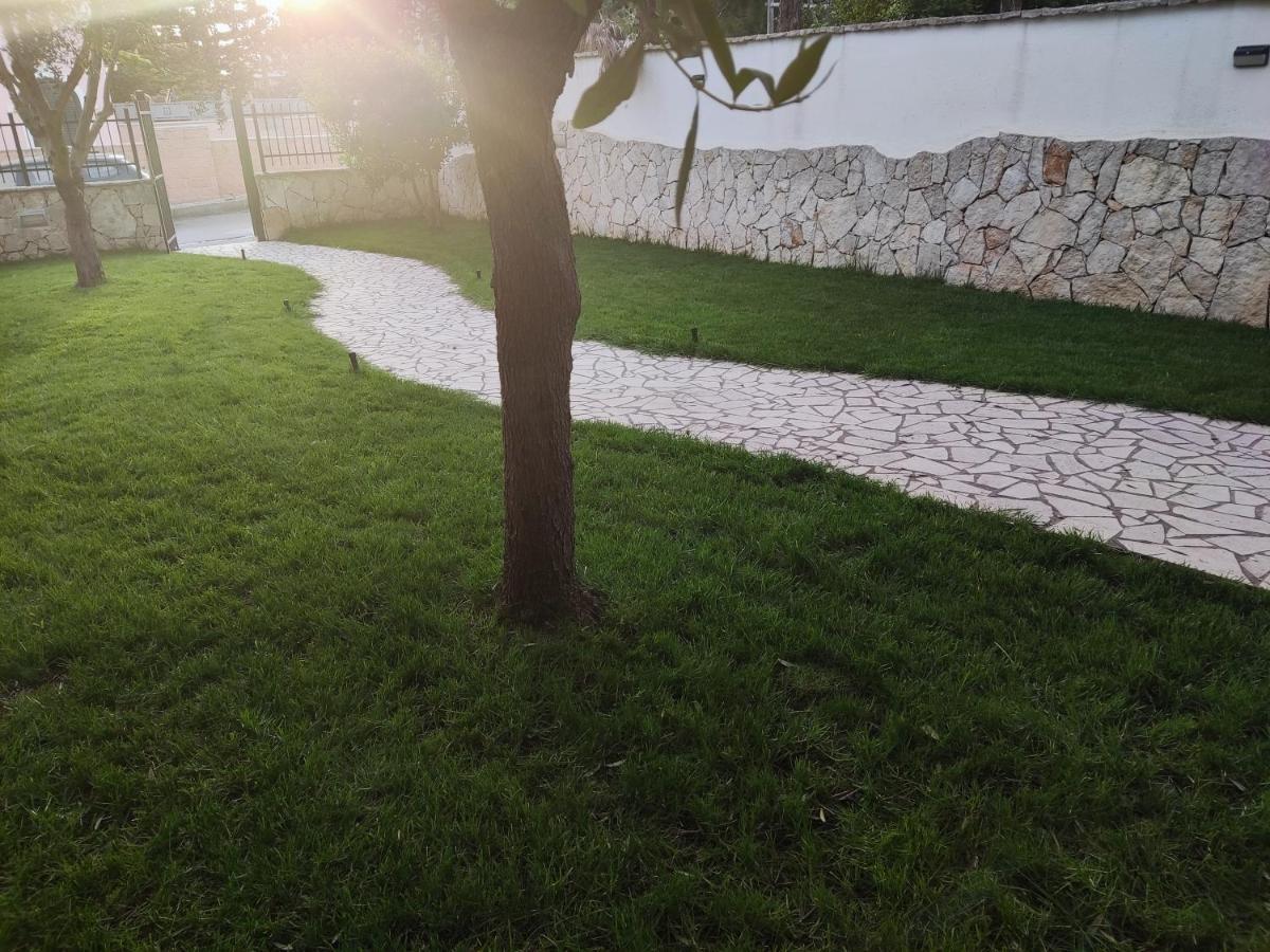 Camilla Santa Maria Al Bagno Villa Nardo