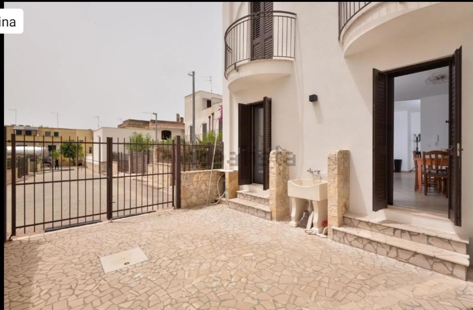 Camilla Santa Maria Al Bagno Villa